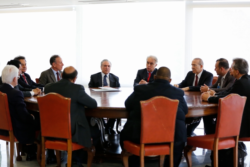 Ontem, Michel Temer se reuniu com deputados no Palácio do Planalto