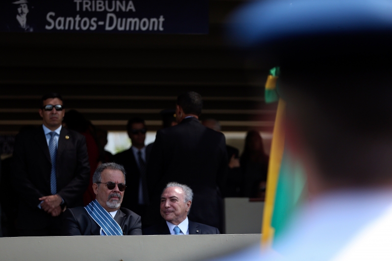 Jungmann e o presidente participaram das comemorações do Dia do Aviador em Brasília