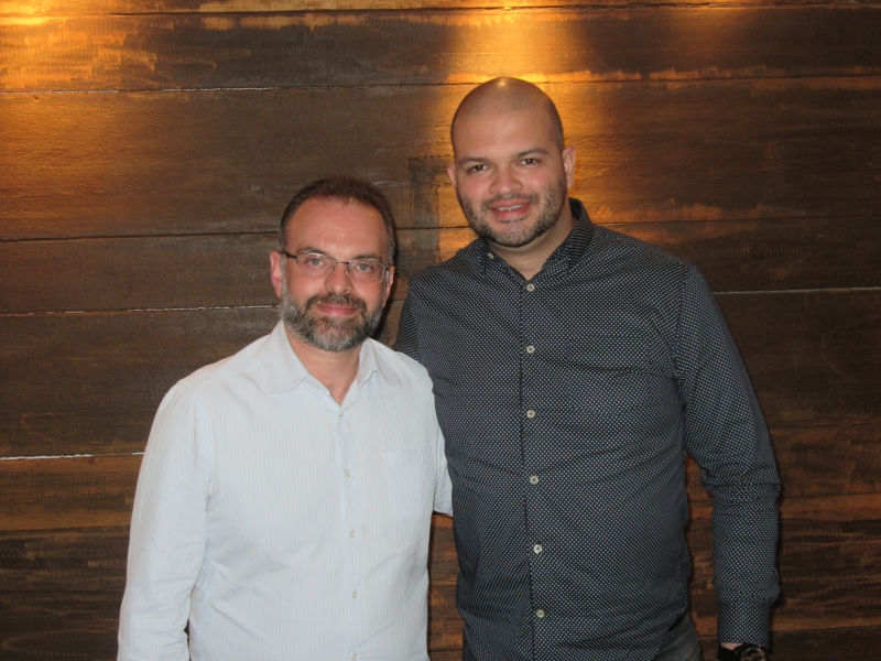 Erick Bóccia e Otacílio do Nascimento no almoço promovido pela Toyota do Brasil na NB Steak, em dia de Festa Nacional da Música