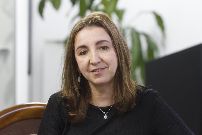 Marcia é gerente de marketing 