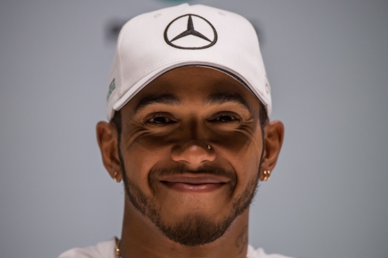 Lewis Hamilton durante a coletiva de imprensa da F! em São Paulo