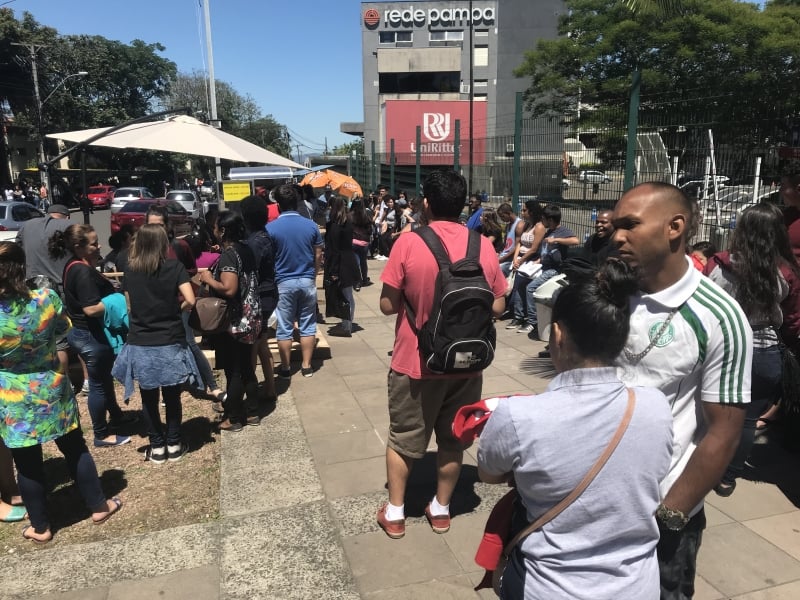 Com a decisão, universidade está autorizada a efetuar desligamentos de 128 professores