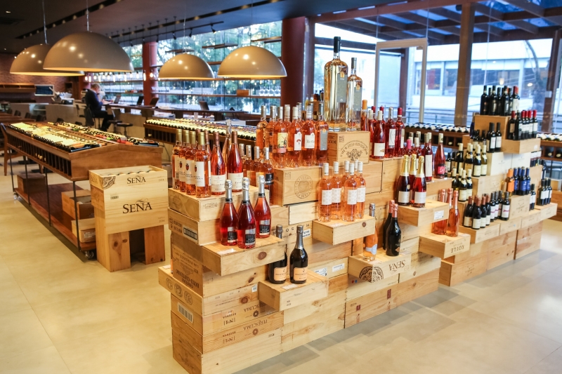 Grand Cru, maior cadeia de lojas de vinho com importa&ccedil;&atilde;o exclusiva do Pa&iacute;s, aposta no potencial do consumidor brasileiro para comercializar r&oacute;tulos diversos