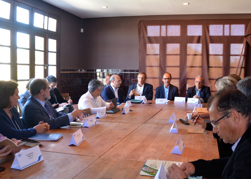 Encontro em Bag&eacute; marcou a entrega do Programa L&iacute;der &agrave; comunidade Foto: SEBRAE-RS/DIVULGA&Ccedil;&Atilde;O/JC