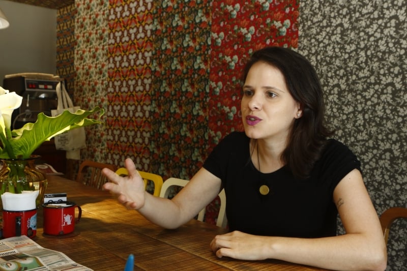 entrevista com a Jornalista e empreendedora Bruna Passos Amaral sobre o seu site Partiu Intercâmbio, focado em divulgação de bolsas de estudo estrangeiras Foto: FREDY VIEIRA/JC