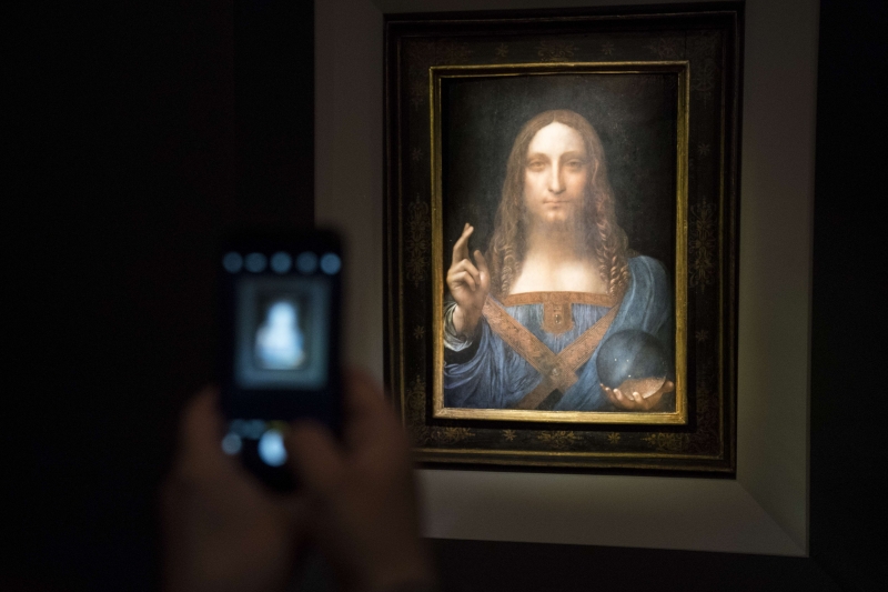 Quadro Salvator Mundi, atribuído a Leonardo da Vinci, foi leiloado por US$ 450,3 milhões