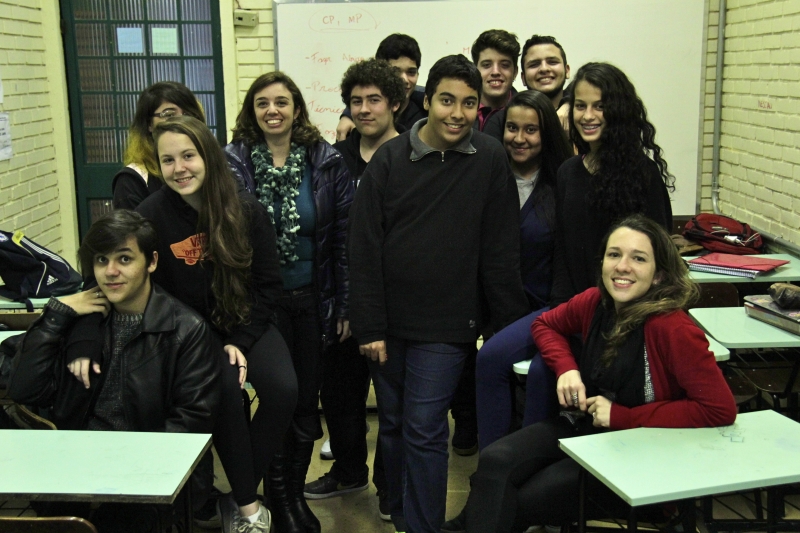Alunos da Escola Florinda Tubino Sampaio aprendem a ser indivíduos atuantes na democracia