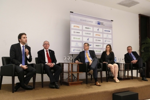 Evento reuniu gestores de parques no Plaza S�o Rafael