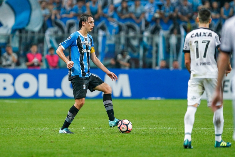 Geromel é a esperança gremista para não sofrer tentos do ataque argentino