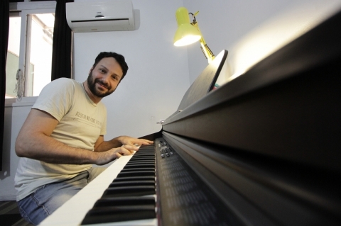 Willian ensina habilidades complementares para futuros artistas nos meses de mais calor