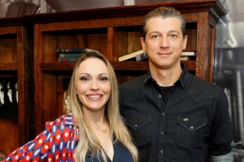 Cristiane Gieseler Pacheco e Paulo Eduardo Pacheco, da Móveis do Bem, no Dado Bier do Bourbon Country