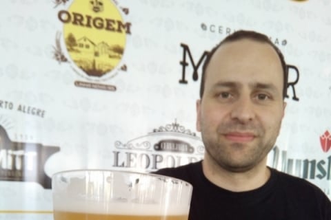 Fabr�cio, produtor do evento e editor da Revista da Cerveja