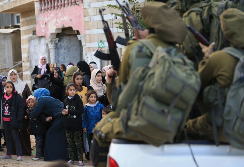 Em Gaza, militantes do grupo palestino se preparam para levante