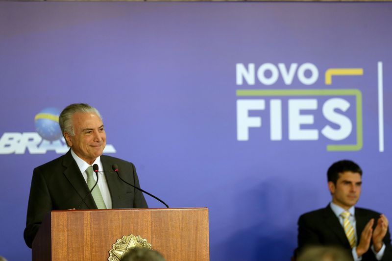 O presidente Michel Temer discursa na solenidade de sanção da Lei do Novo Fies, no Palácio do Planalto