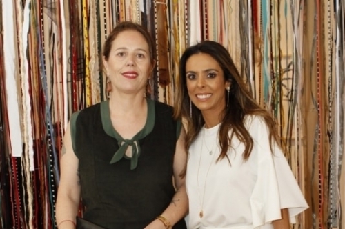A curadora Gabriela Motta com a artista plástica Bianca Santini