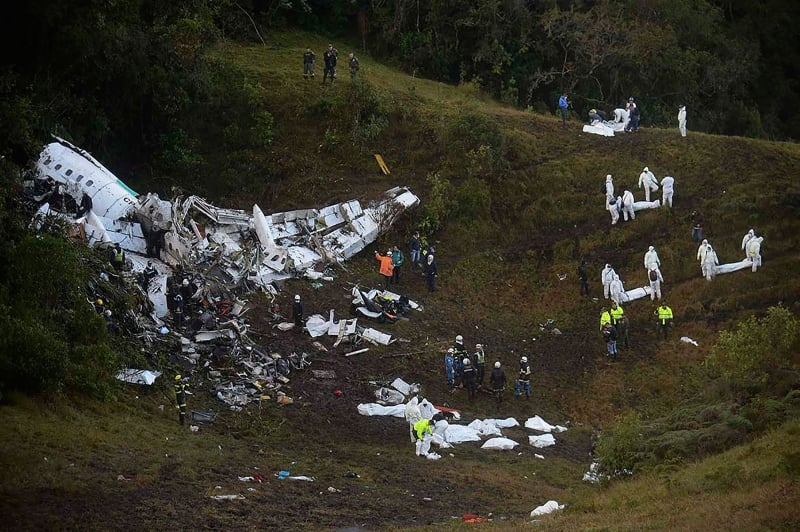 Aeronave da Companhia LaMia caiu em Medellín, vitimando 71 pessoas
