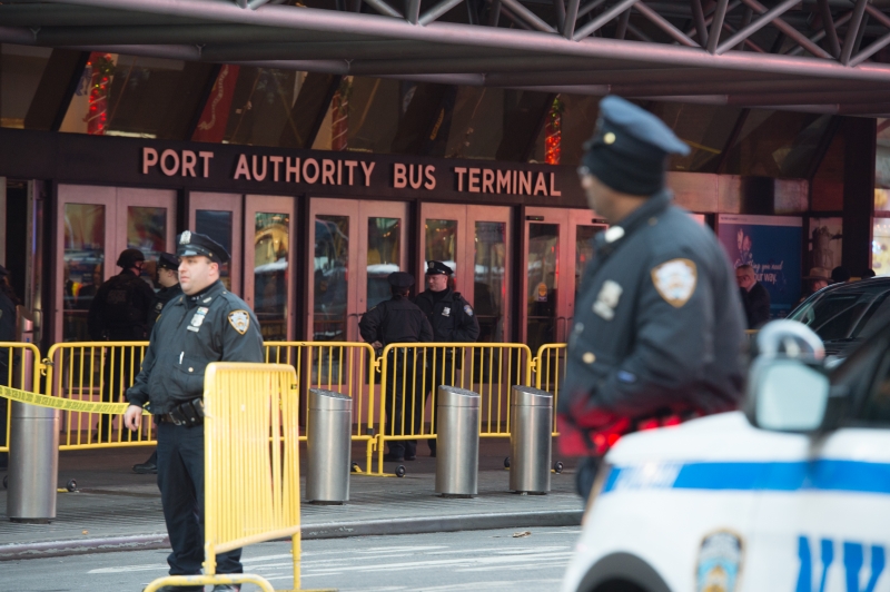Port Authority é estação de ônibus de Nova Iorque e tem grande movimento no Centro de Manhattan