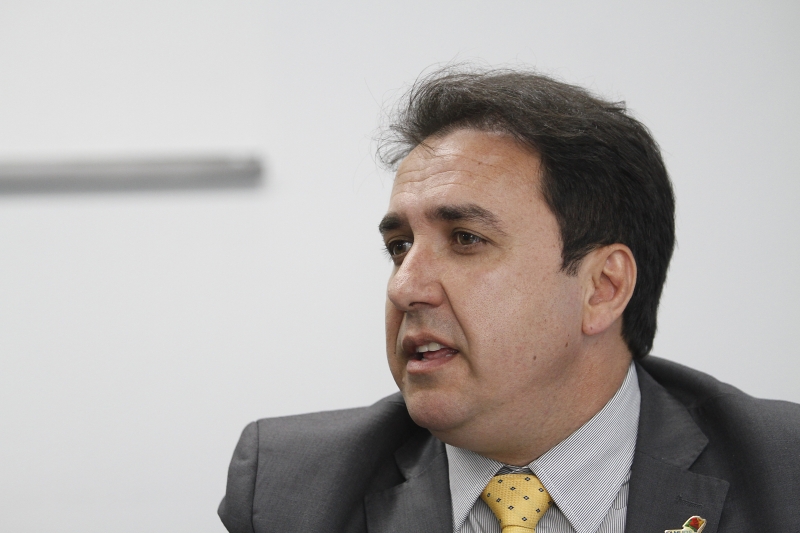 Salmo Dias afirma que serão mantidos apenas serviços de saúde
