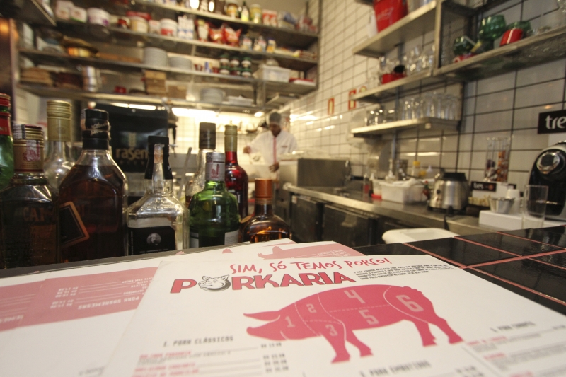 O card&aacute;pio &eacute; recheado de op&ccedil;&otilde;es que surpreendem a clientela Foto: LUIZA PRADO/JC