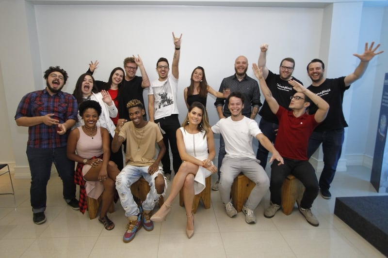 Evento sobre sucesso e melhores do ano no JC. Fazer a tradicional foto dos 10 mais acessados no ano para a central e capa do GE. 