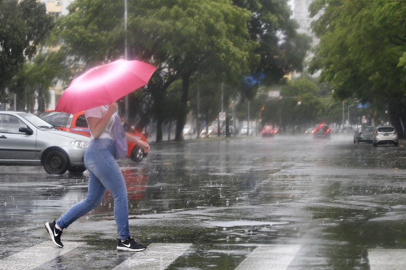 Modelos projetam chuvas de 50 a 100 mm em alguns pontos da Metade Oeste