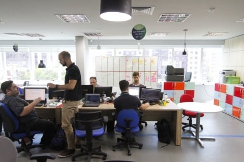 Contamos a hist&oacute;ria das mudan&ccedil;as que est&atilde;o ocorrendo dentro do AgiBank, em Porto Alegre, entre outras