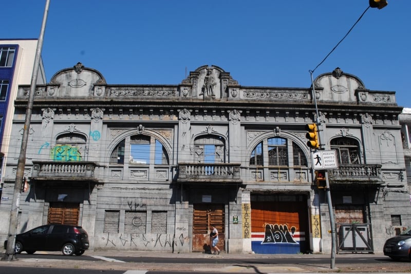 Fachada da construção do Cine Astor, de 1923, será preservada para erguer os 10 andares do Moov