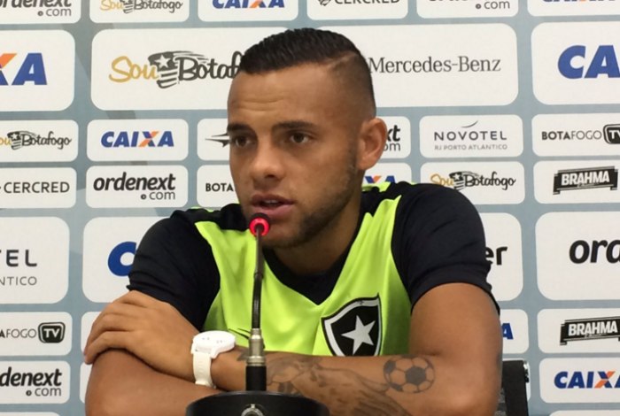Atacante foi emprestado ao Botafogo em 2017 e teve boas atuações durante o ano