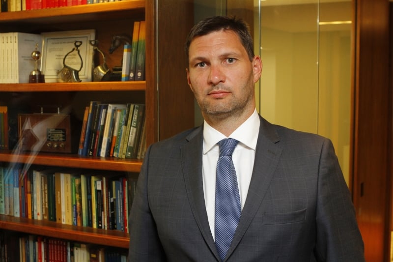 'Vamos continuar avançando com projetos de lei para solucionar demandas da advocacia', afirma Leonardo Lamachia