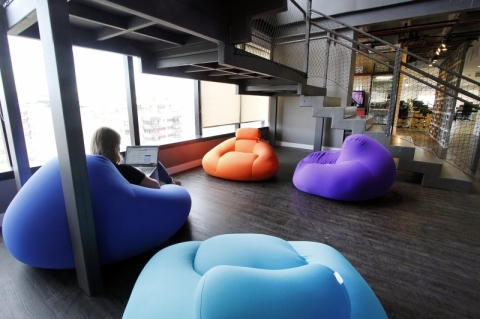 Gera��oE - ambientes de trabalho que geram novas rela��es e descontra��o - Caso da Zenvia - diretora de desenvolvimento organizacional, Gabriela Ferreira Vargas