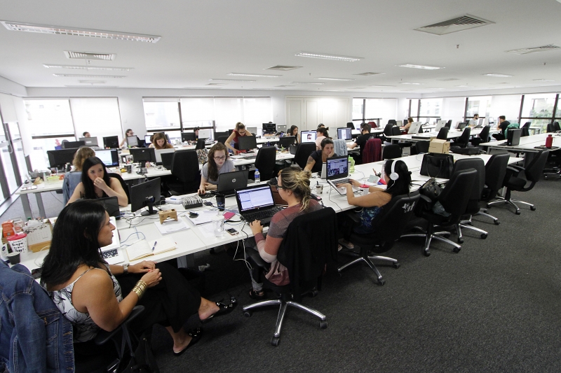 Gera&ccedil;&atilde;oE - Nicolas Motta, da 3yz, mostra o escrit&oacute;rio no estilo Google. Fotos dos ambientes e dele em algum desses espa&ccedil;os. Foto: MARCELO G. RIBEIRO/JC