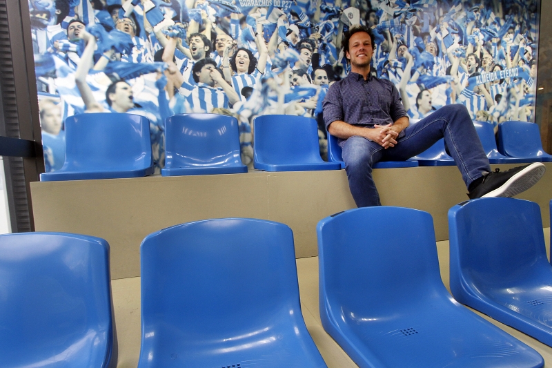 Gera&ccedil;&atilde;oE - Nicolas Motta, da 3yz, mostra o escrit&oacute;rio no estilo Google. Fotos dos ambientes e dele em algum desses espa&ccedil;os.
na foto: Nicolas Motta Foto: MARCELO G. RIBEIRO/JC