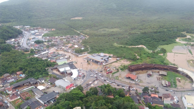 Chuva no estado catarinense já deixa ao menos 1749 desalojados e 158 desabrigados