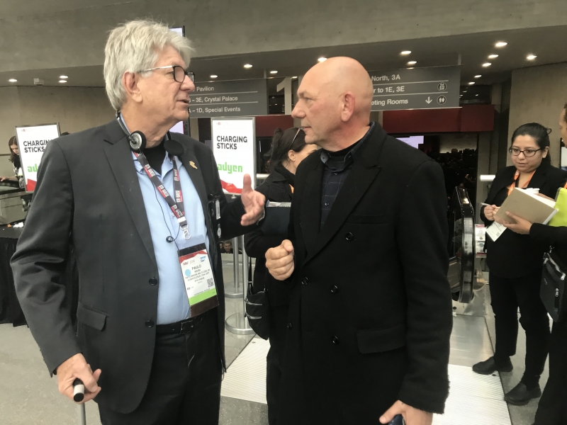 Kruse encontrou Hang (direita) que listou dificuldades para investir no Rio Grande do Sul