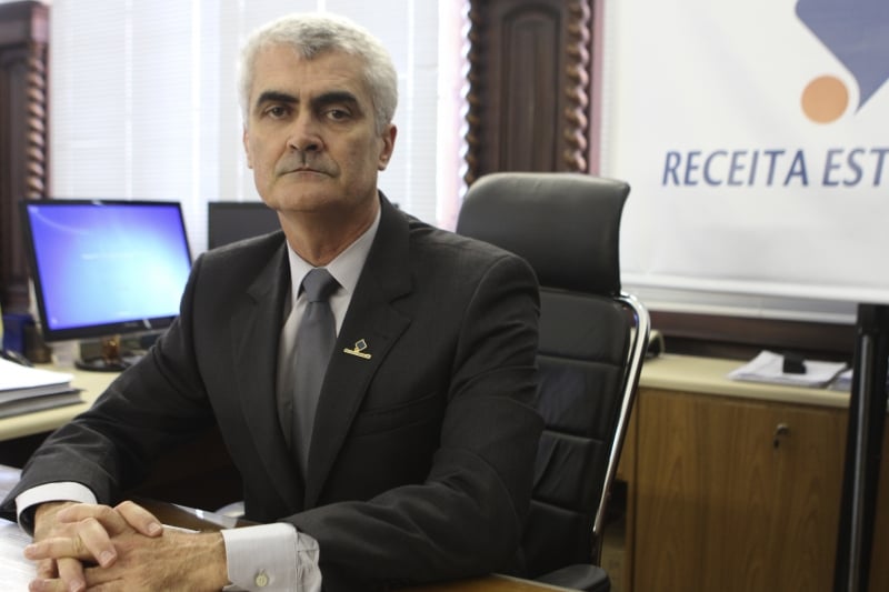 Wunderlich diz que haverá mais dificuldades para saldar folha em dezembro