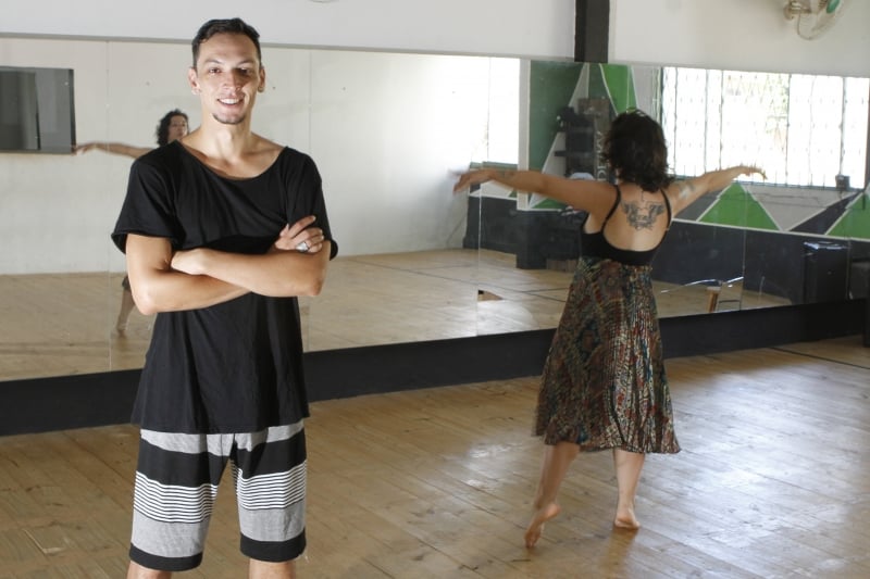 Douglas diz que os outros locais incluem a t&eacute;cnica como uma das tantas op&ccedil;&otilde;es Foto: MARCELO G. RIBEIRO/JC