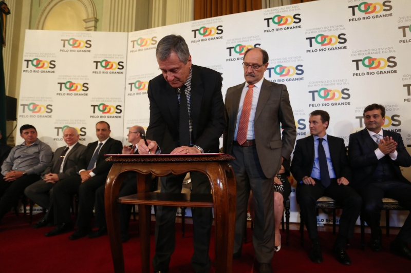 Construção de um novo presídio em Charqueadas foi oficializada em cerimônia no Palácio Piratini