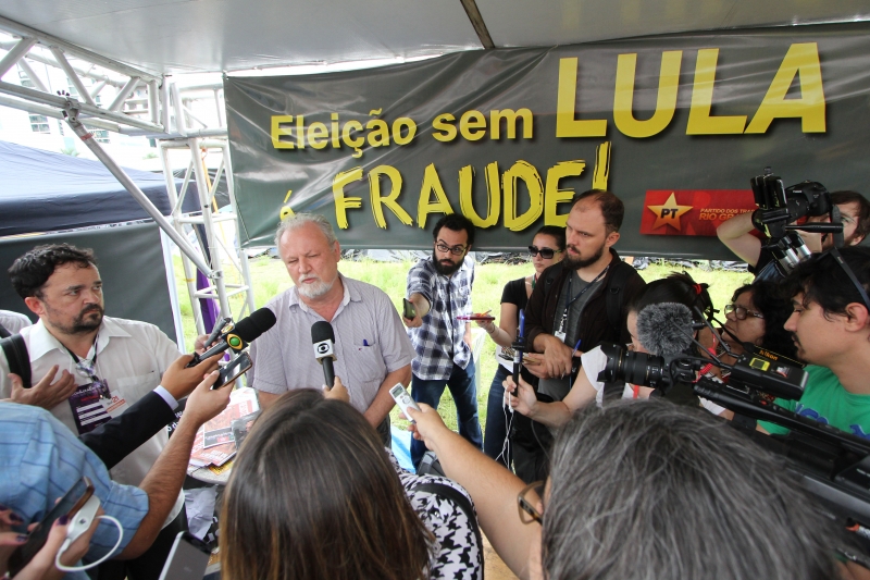 Para líder do MST, relator do recurso está comprometido com condenação de Lula