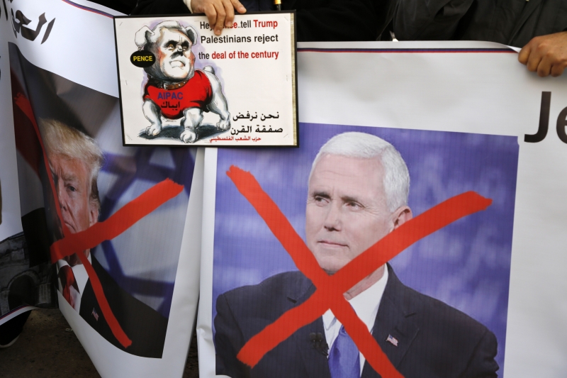 Palestinos protestaram contra a visita do vice-presidente dos EUA