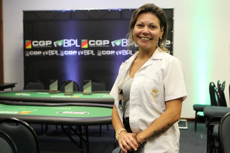 Campeonato de Poker, no Novotel.
Na foto: Aline Gaston ( massagista ) Foto: MARCO QUINTANA/JC