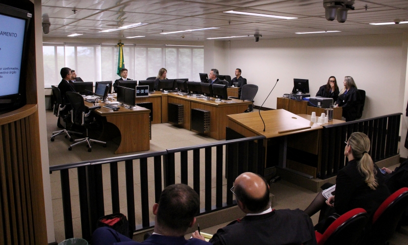 Placar foi de 3 a 0 - unanimidade - pela confirmação da condenação de Lula