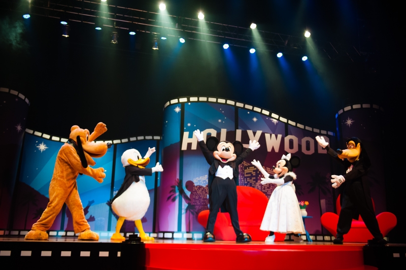 Mickey, Minnie, Pluto, Pateta e Pato Donald são atrações no Centro de Eventos do shopping