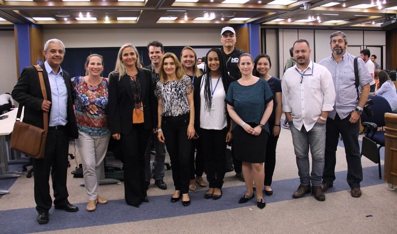 Analice (terceira à esquerda): missão de amadurecimento