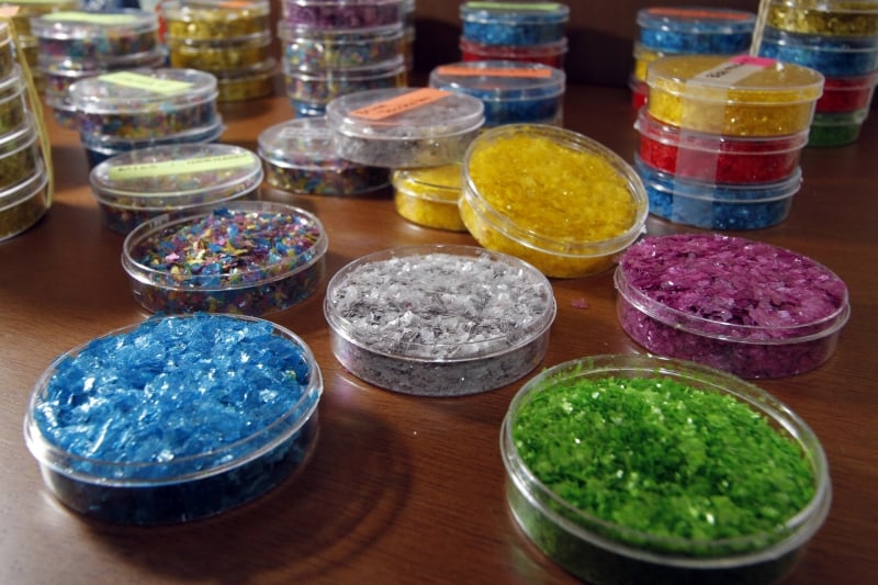 GE
 Entrevista com Elisa Ilha (E) e Ingrid Sant'anna, idealizadoras da Viva Purpurina, empresa que produz purpurina biodegrad&aacute;vel.  Foto: MARCELO G. RIBEIRO/JC