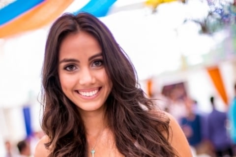 Amanda Simões no Cirque Sunset, que rolou no Cafe de la Musique Floripa