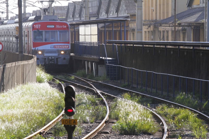 A estação São Luís foi fechada e os os trens circulam em via única no trecho Esteio - Mathias Velho