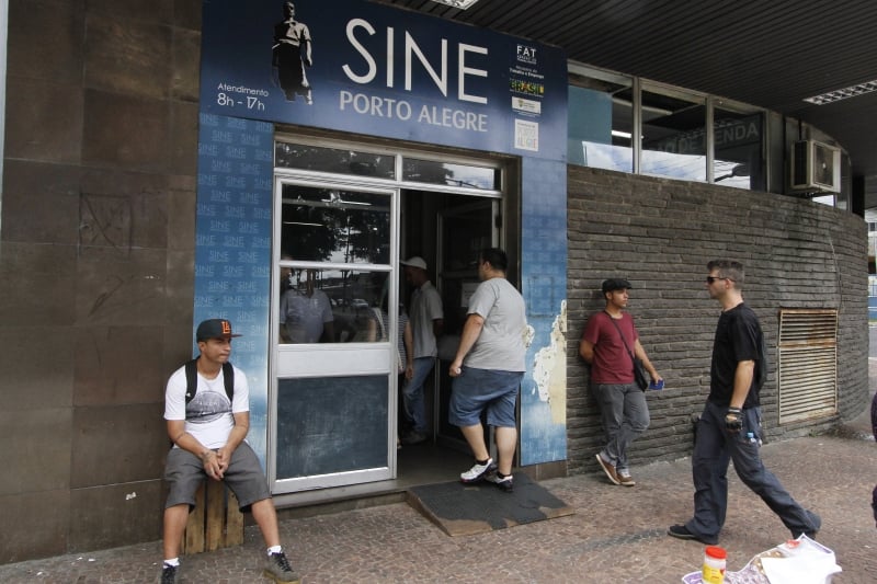 Entre janeiro e junho de 2025, 42% dos desligamentos formais no Estado ocorreram a pedido do trabalhador