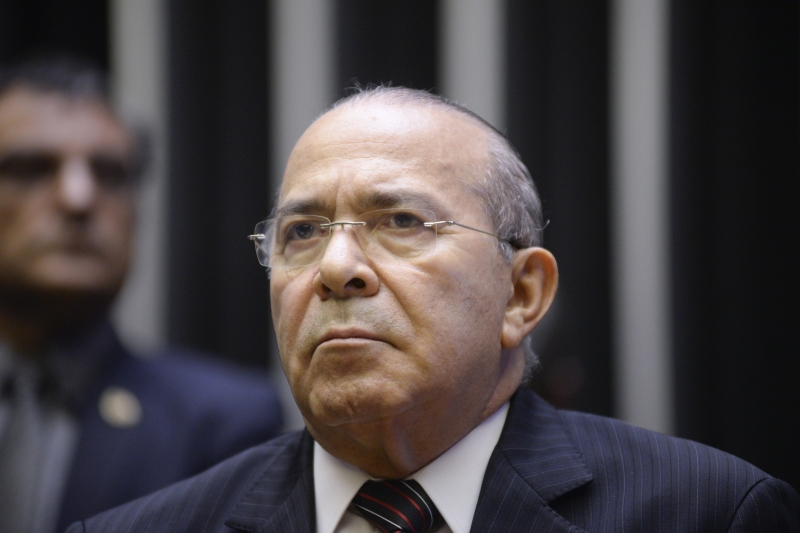 Padilha afirma que o governo insiste em manter a nomeação de Cristiane Brasil porque não quer abrir precedentes