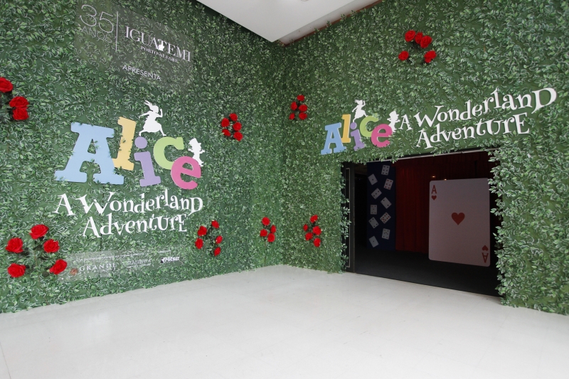 Exposição Alice - a wonderland adventure recria universo mágico de Lewis Carroll