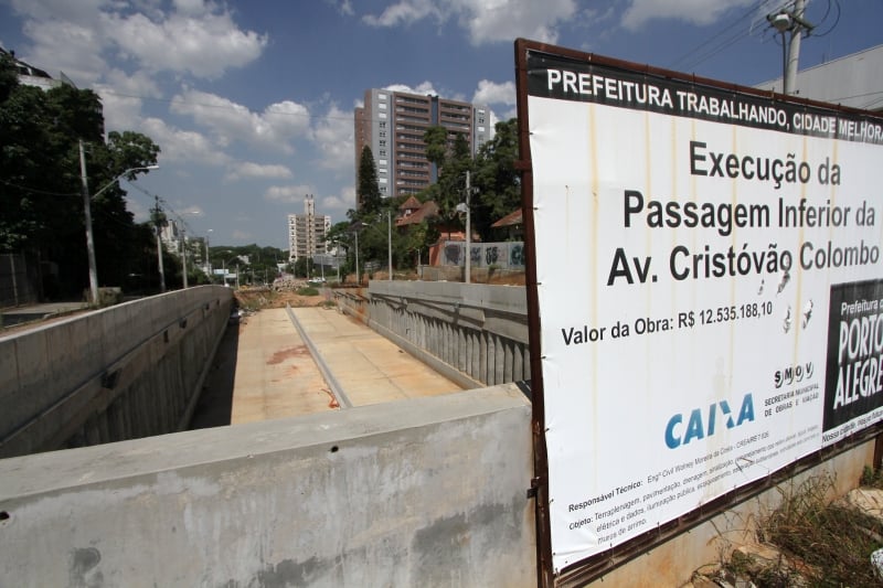 Iniciados em 2013, trabalhos deveriam ter sido finalizados em 2015